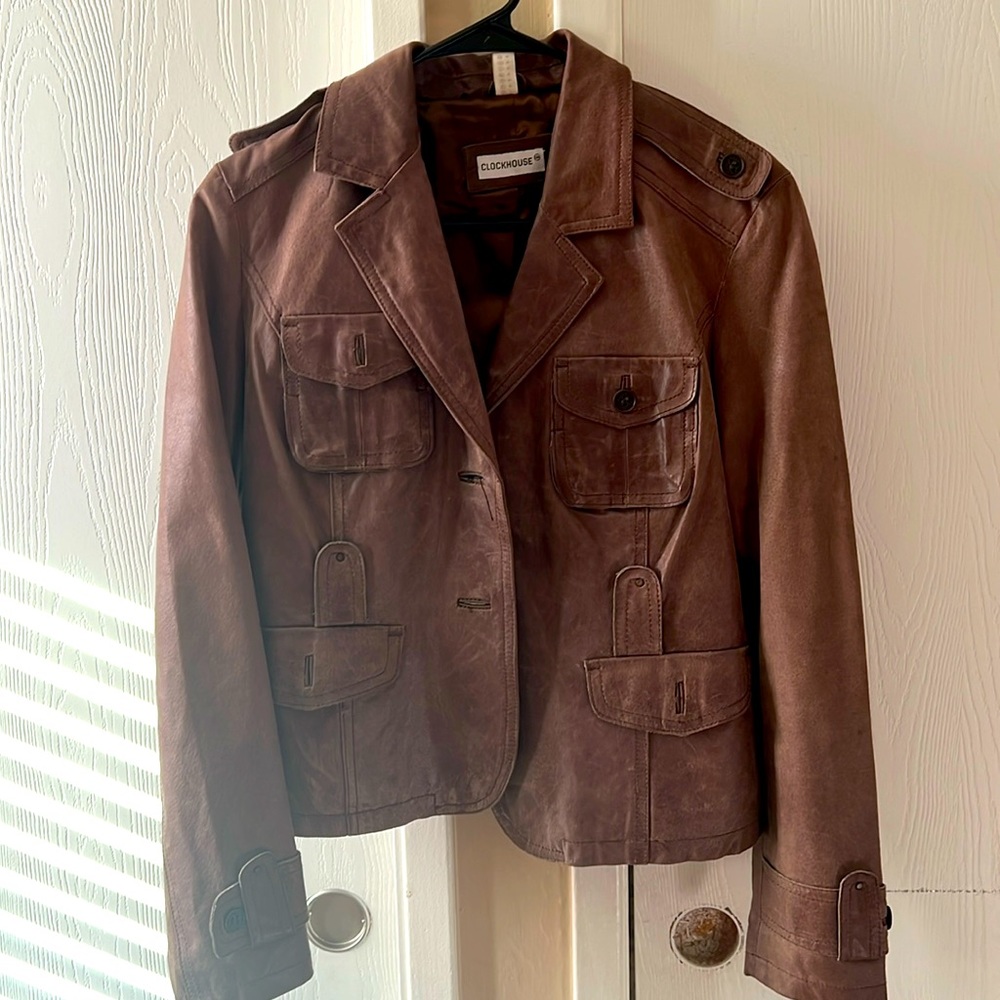 Brown leather jacket woman inside pocket
